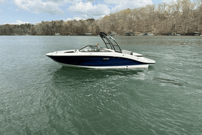 BOATZON | Sea Ray SPX 210 2025