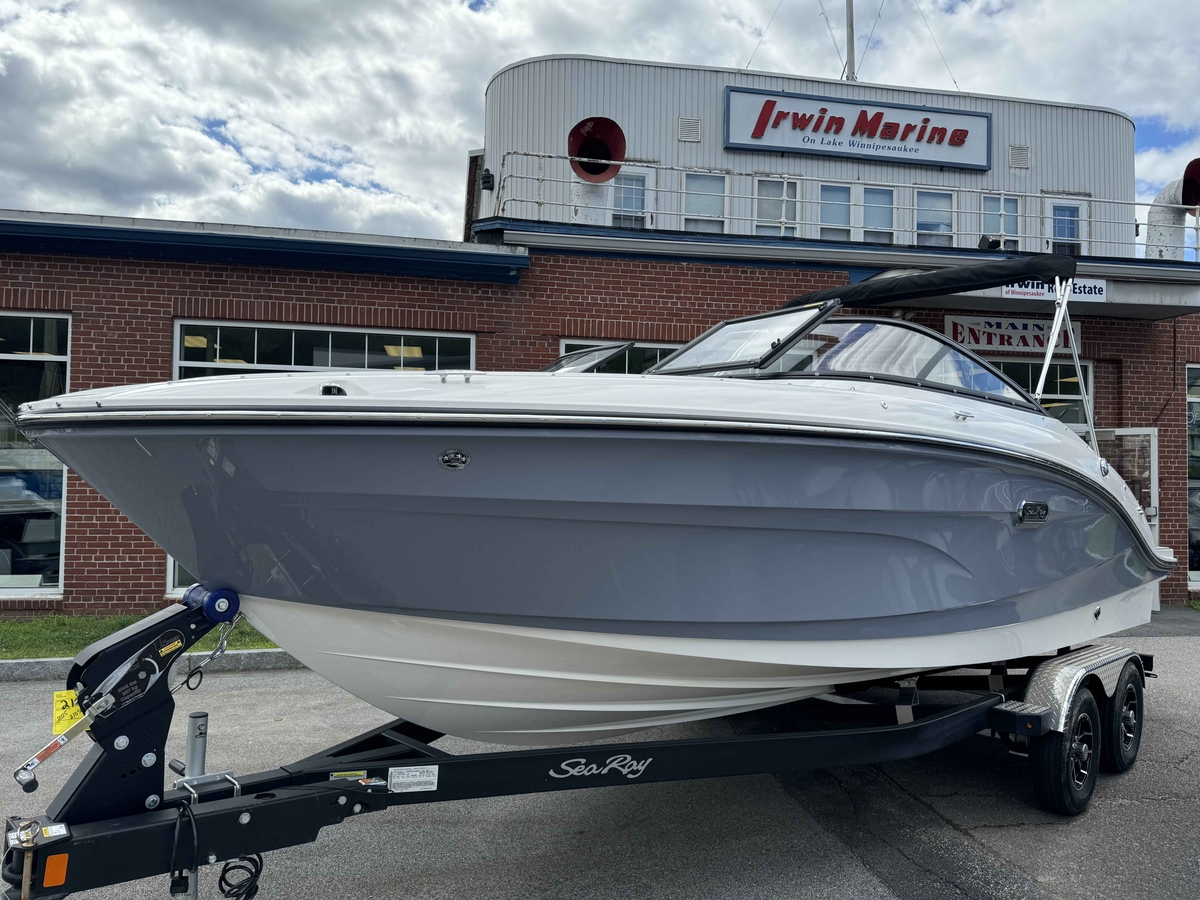 2025 Sea Ray SPX 210 - Sold Boat