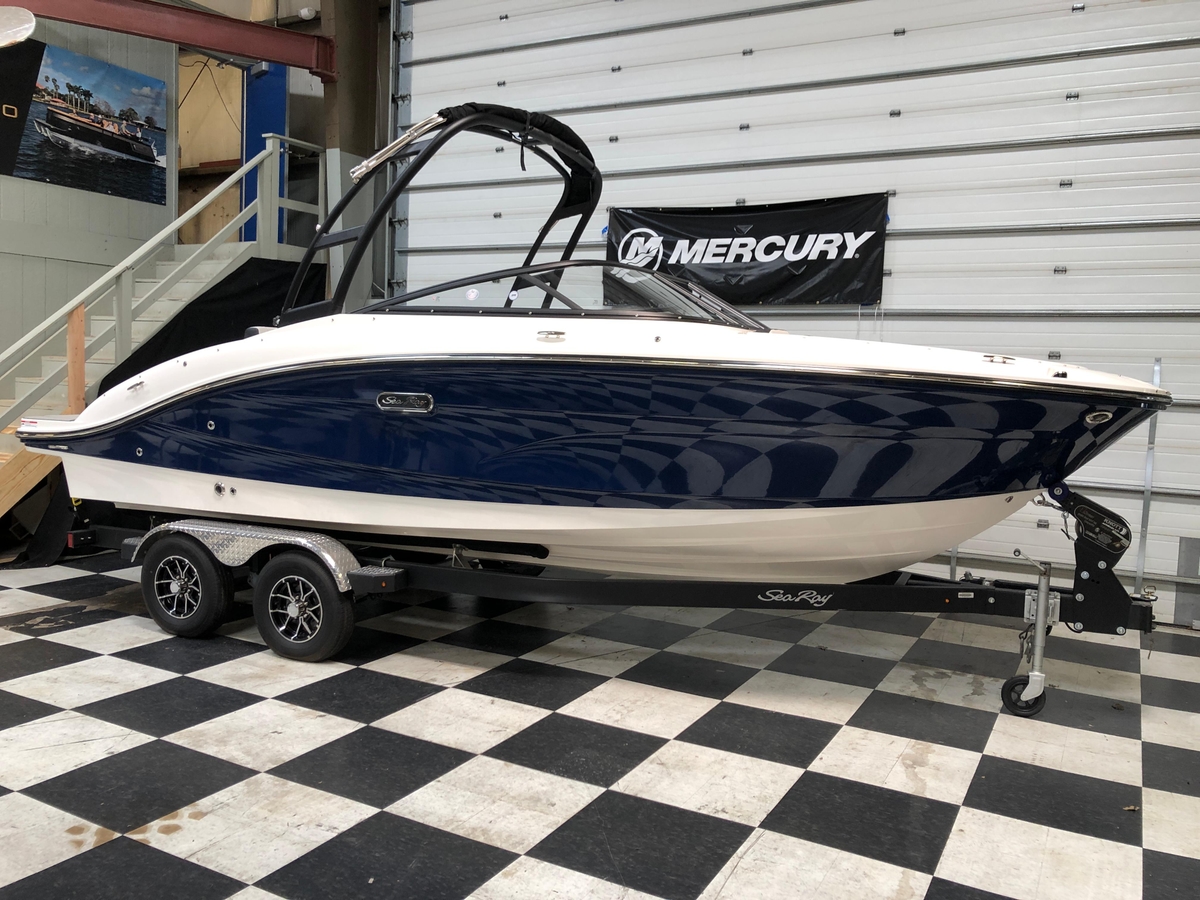 2025 Sea Ray SPX 210 - Sold Boat