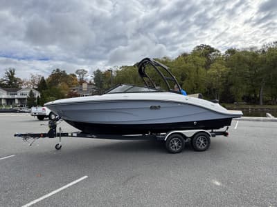 BOATZON | Sea Ray SPX 210 2026