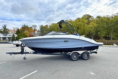 BOATZON | Sea Ray SPX 210 2026