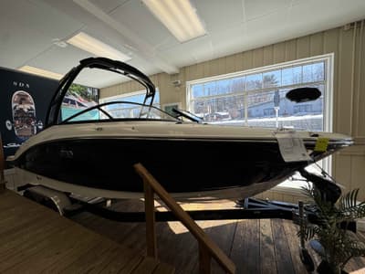 BOATZON | Sea Ray SPX 210 2026