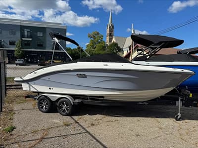 BOATZON | Sea Ray SPX 210 2027
