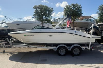 BOATZON | Sea Ray SPX 210 Outboard 2020