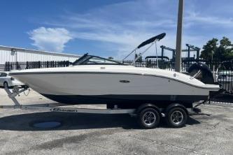BOATZON | Sea Ray SPX 210 Outboard 2022