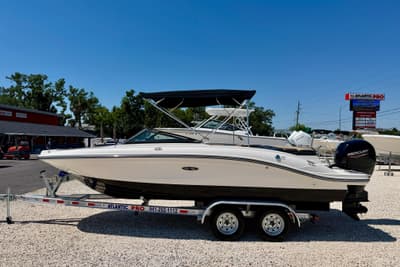 BOATZON | Sea Ray SPX 210 Outboard 2022