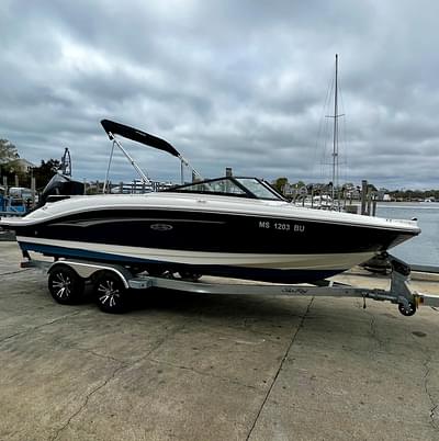 BOATZON | Sea Ray SPX 210 Outboard 2023