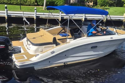 BOATZON | Sea Ray SPX 210 Outboard 2024