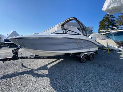 BOATZON | Sea Ray SPX 210 Outboard 2025