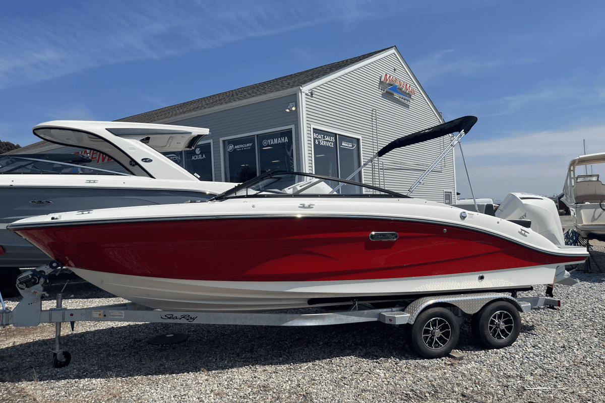 2025 Sea Ray SPX 210 Outboard - Sold Boat