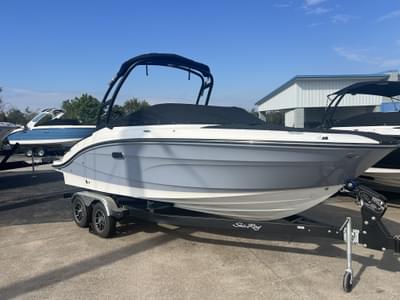 BOATZON | Sea Ray SPX 210 Outboard 2026