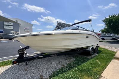 BOATZON | Sea Ray SPX 210 Outboard 2026