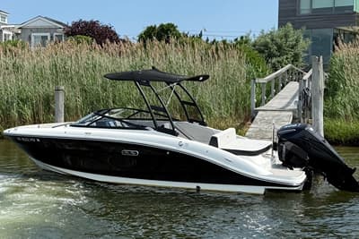 BOATZON | Sea Ray SPX 210 Outboard 2026