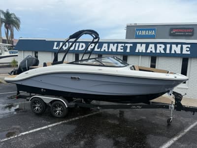 BOATZON | Sea Ray SPX 210 Outboard 2027 BOATZON | Sea Ray SPX 210 Outboard 2027