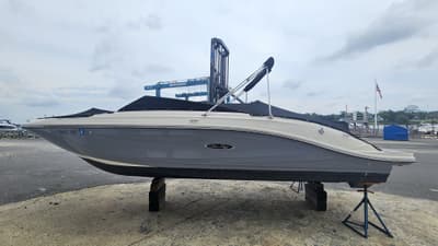 BOATZON | Sea Ray SPX 230 2021