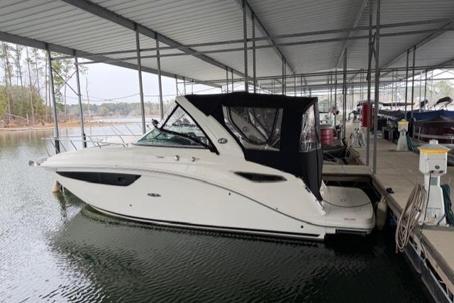 2018 Sea Ray Sundancer 260 - Sold Boat