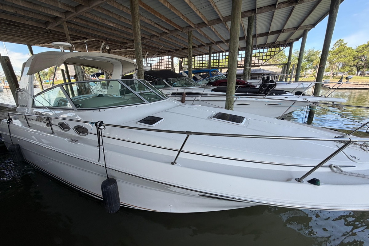 2000 Sea Ray Sundancer 310 - Sold Boat