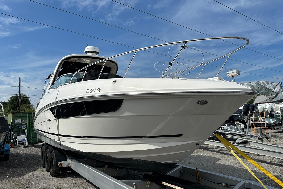 2017 Sea Ray Sundancer 310 - Sold Boat