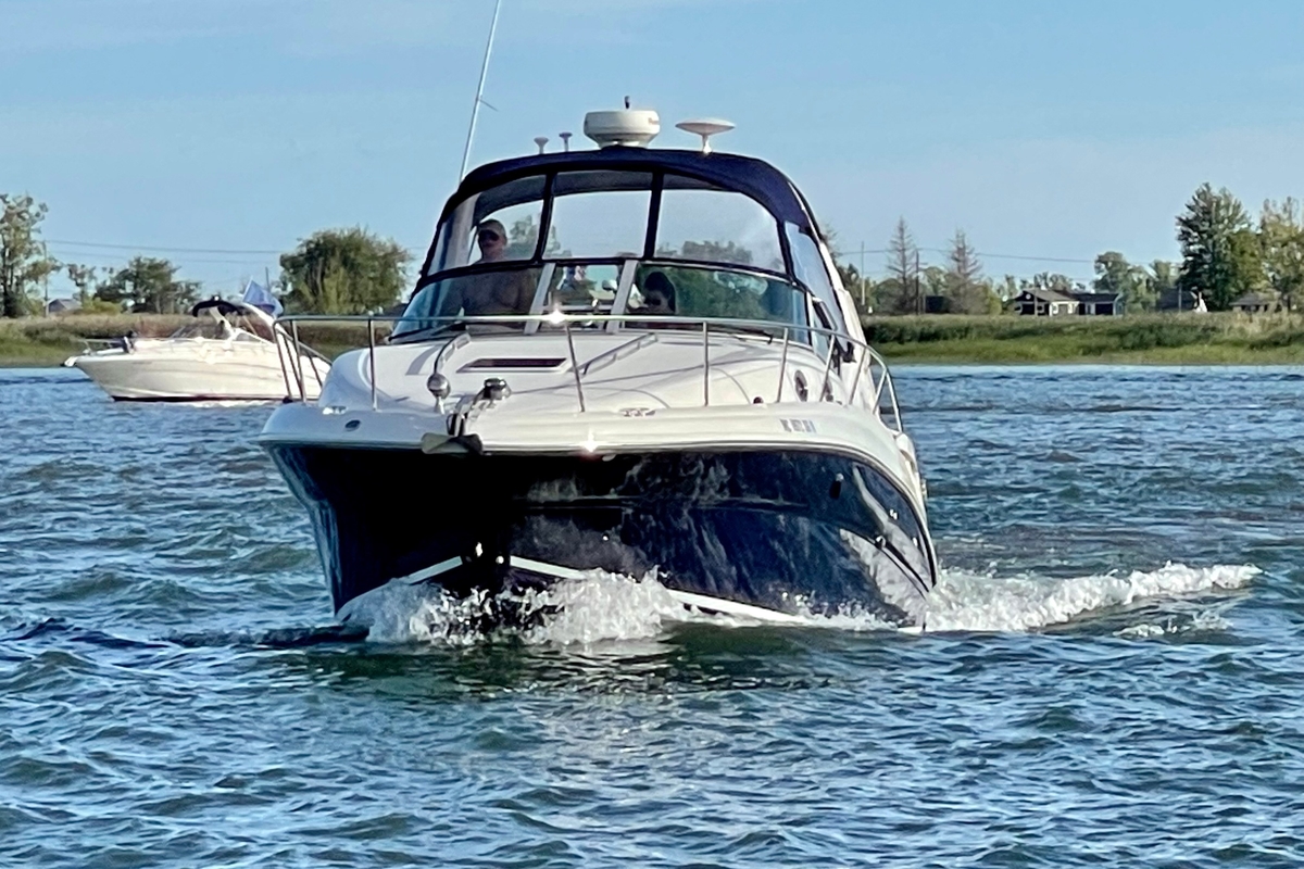2004 Sea Ray Sundancer 320 - Sold Boat