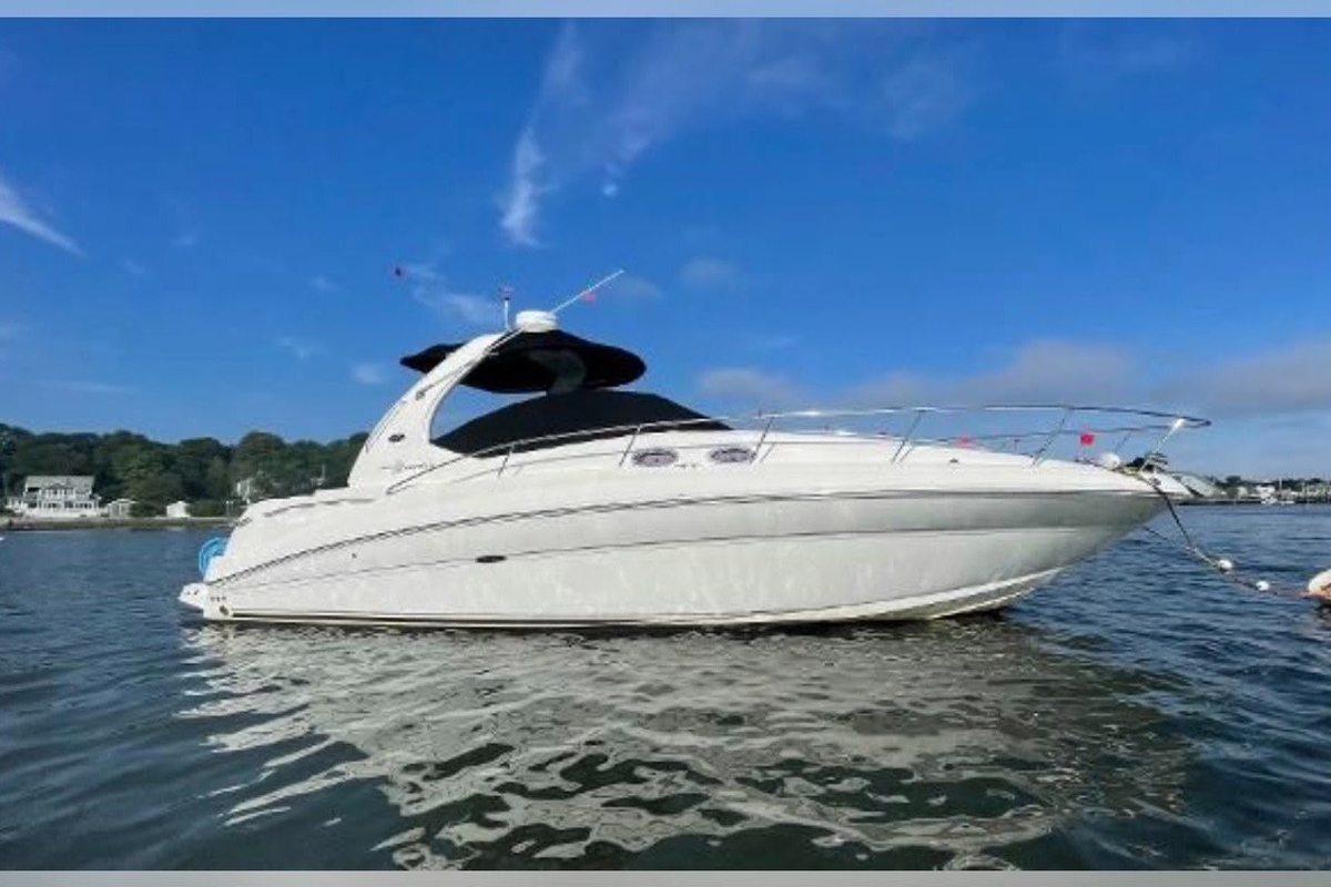 2004 Sea Ray Sundancer 320 - Sold Boat