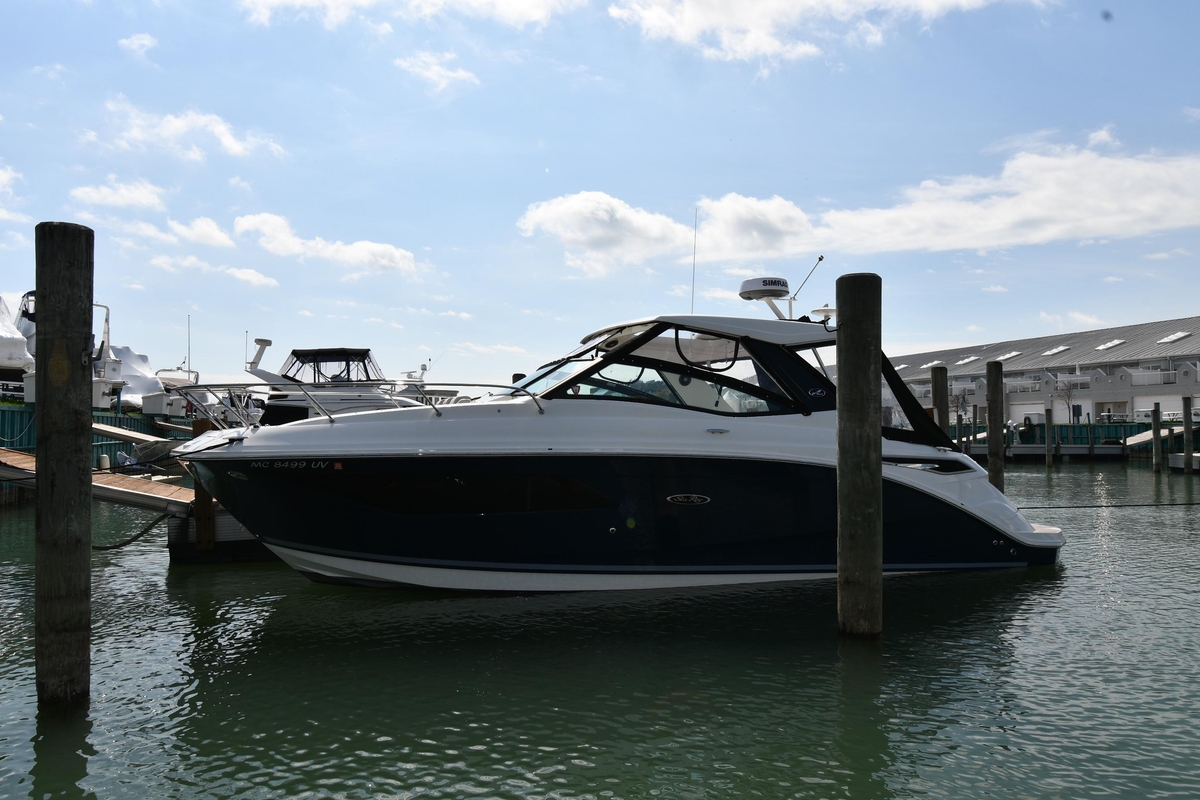 2023 Sea Ray Sundancer 320 - Sold Boat