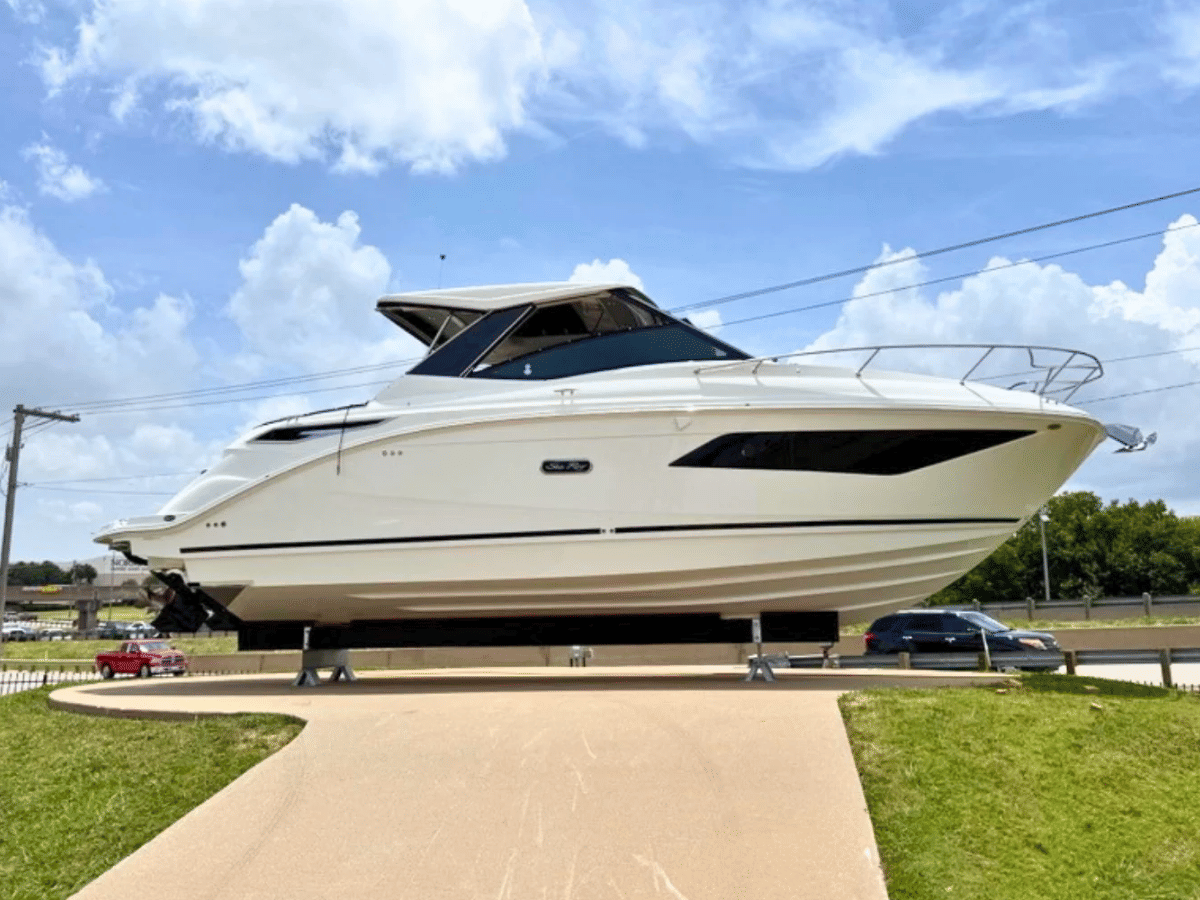 Sea Ray Sundancer 320 2026