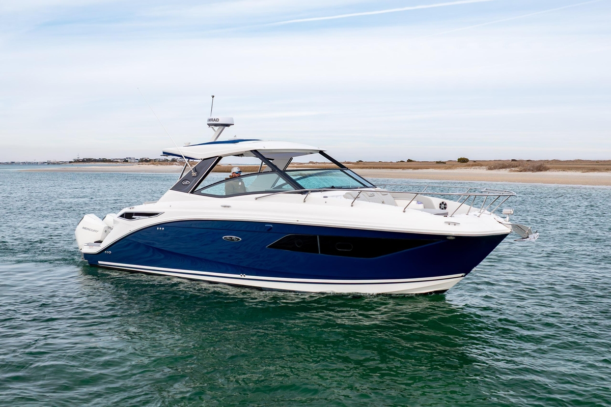 2020 Sea Ray Sundancer 320 Outboard - Sold Boat