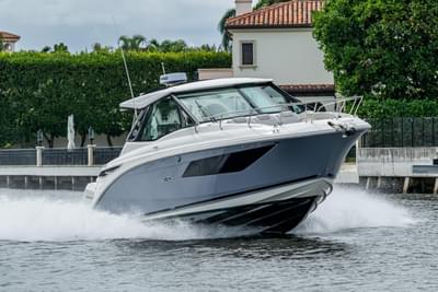 BOATZON | Sea Ray Sundancer 320 Outboard 2023 BOATZON | Sea Ray Sundancer 320 Outboard 2023
