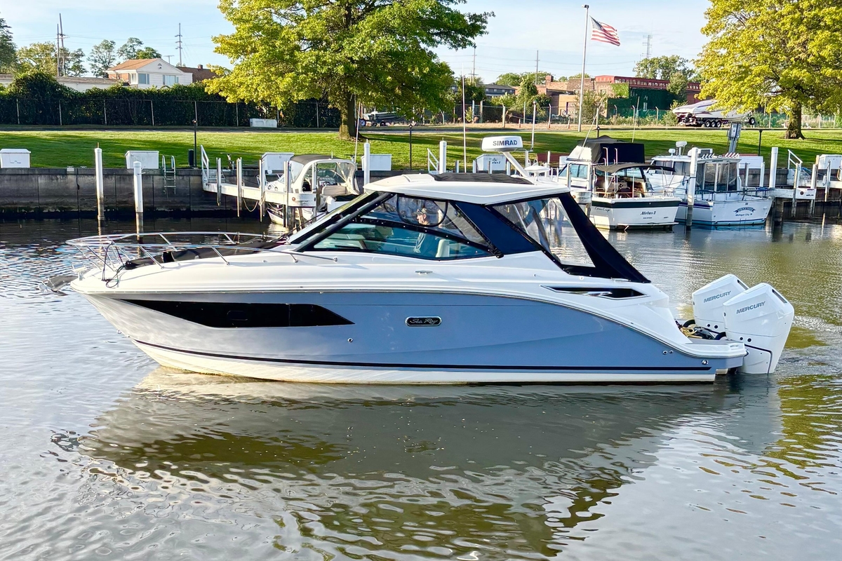 2025 Sea Ray Sundancer 320 Outboard - Sold Boat