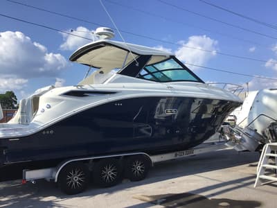 BOATZON | Sea Ray Sundancer 320 Outboard 2026