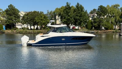 BOATZON | Sea Ray Sundancer 320 Outboard 2026