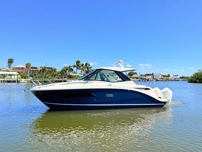 BOATZON | Sea Ray Sundancer 320 Outboard 2026