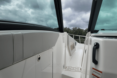 BOATZON | Sea Ray Sundancer 320 Outboard 2026 BOATZON | Sea Ray Sundancer 320 Outboard 2026