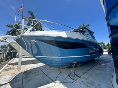 BOATZON | Sea Ray Sundancer 320 Outboard 2027 BOATZON | Sea Ray Sundancer 320 Outboard 2027