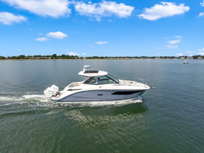BOATZON | Sea Ray Sundancer 320 Outboard 2027