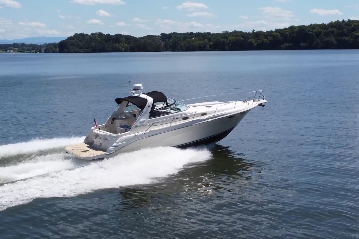 1995 Sea Ray Sundancer 330 - Sold Boat