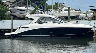 BOATZON | Sea Ray Sundancer 350 Coupe 2018 BOATZON | Sea Ray Sundancer 350 Coupe 2018