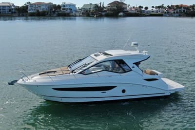 BOATZON | Sea Ray Sundancer 350 Coupe 2019 BOATZON | Sea Ray Sundancer 350 Coupe 2019