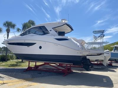 BOATZON | Sea Ray Sundancer 350 Coupe 2021