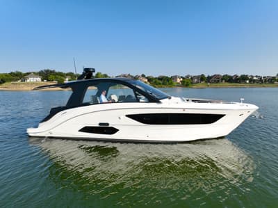 BOATZON | Sea Ray Sundancer 370 2025