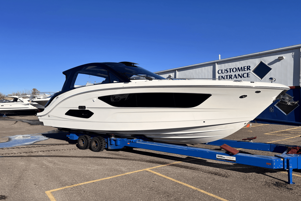 2025 Sea Ray Sundancer 370 - Sold Boat