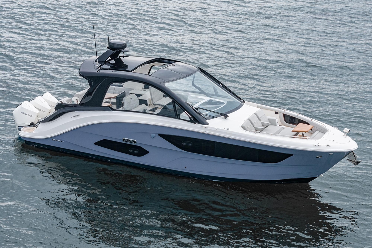 2022 Sea Ray Sundancer 370 Outboard - Sold Boat