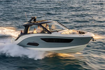 BOATZON | Sea Ray Sundancer 370 Outboard 2023