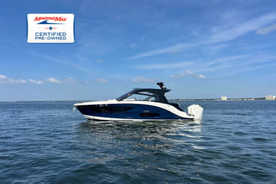 BOATZON | Sea Ray Sundancer 370 Outboard 2024