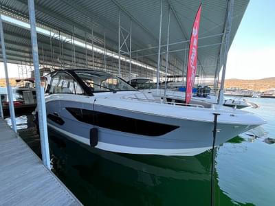 BOATZON | Sea Ray Sundancer 370 Outboard 2025