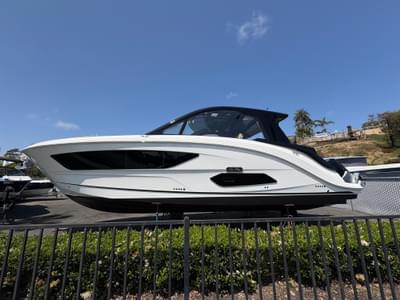 BOATZON | Sea Ray Sundancer 370 Outboard 2025