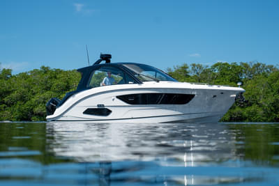 BOATZON | Sea Ray Sundancer 370 Outboard 2026 BOATZON | Sea Ray Sundancer 370 Outboard 2026