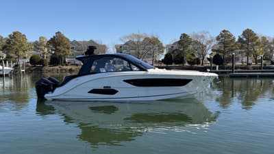 BOATZON | Sea Ray Sundancer 370 Outboard 2026