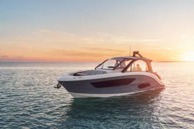 BOATZON | Sea Ray Sundancer 370 Outboard 2026 BOATZON | Sea Ray Sundancer 370 Outboard 2026