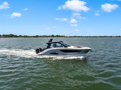 BOATZON | Sea Ray Sundancer 370 Outboard 2026